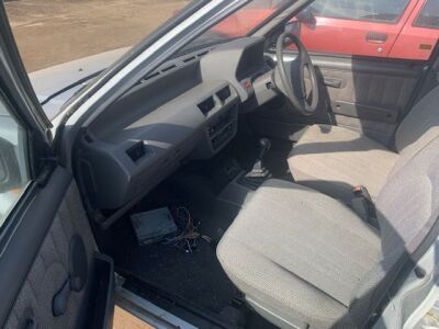 1992 Nissan Micra 1.2 SLX 5dr Hatchback - 10