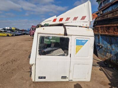 Volvo F12 Cab - 2