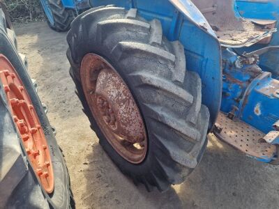 Ford Super Dexta 3000 Tractor - 11
