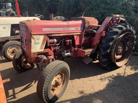 International 574 Tractor
