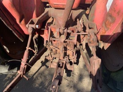 International 574 Tractor - 4