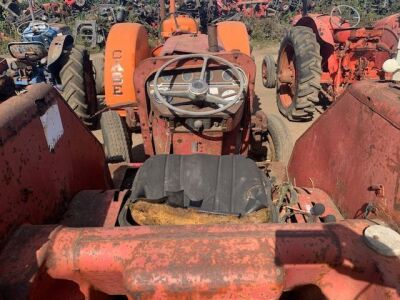 International 574 Tractor - 9