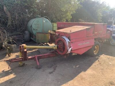 New Holland 386 Baler