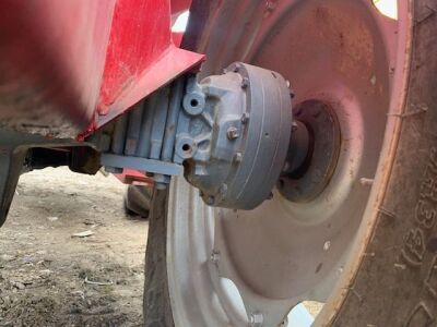 1977 Massey Ferguson MF1200 4x4 Tractor - 10
