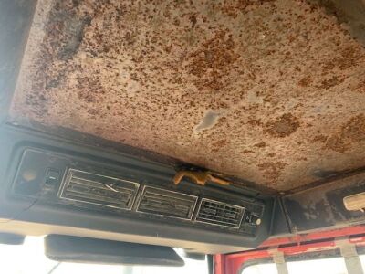 1981 Massey Ferguson 575 Tractor - 17