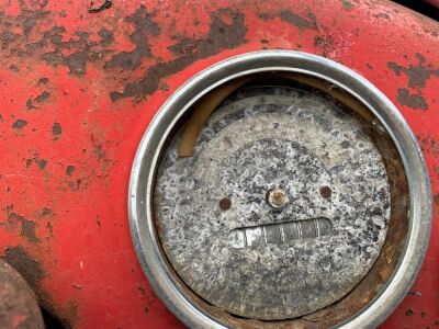 David Brown 950 Tractor - 5