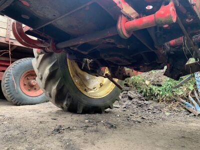 David Brown 950 Tractor - 15