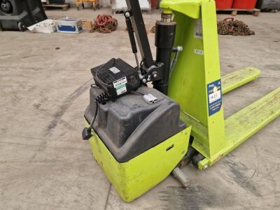 Pramac HX10E Pallet Truck with Charger. - 3