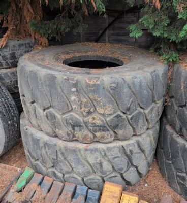 4 x 23.5 R25 Earth Mover Tyres