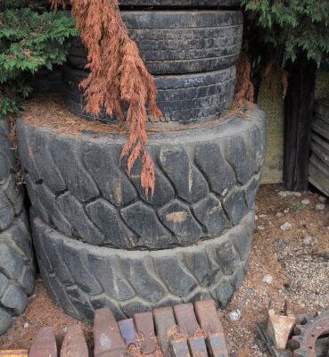 4 x 23.5 R25 Earth Mover Tyres - 3