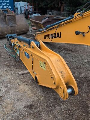 Hyundai 220/225 Boom - 3