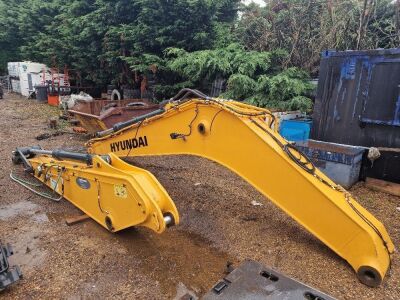 Hyundai 220/225 Boom