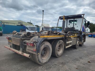 2017 Mercedes Arocs Bluetec 6 8x4 Hookloader - 3