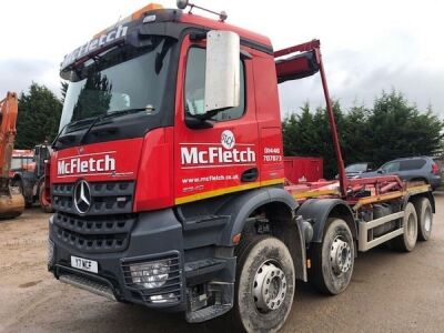 2016 Mercedes Arocs 3240 8x4 Hook Loader - 2