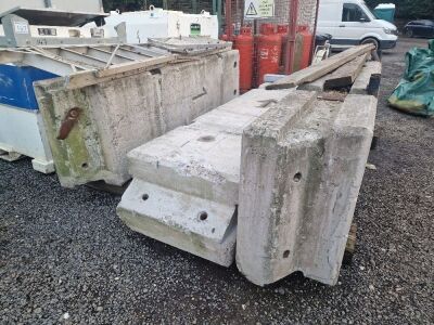 3x Concrete Barriers - 3