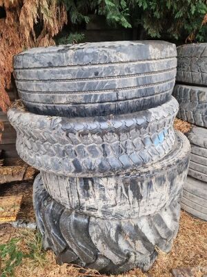 Qty of Used Tyres - 2