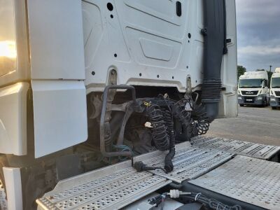 2018 Mercedes Actros 6x2 Midlift Tractor Unit - 9