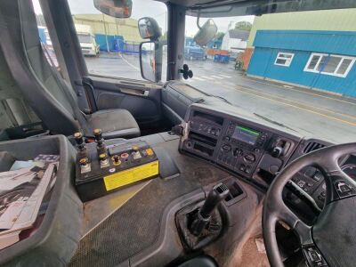 2016  Scania P410 8x4 Big Hook Loader - 13