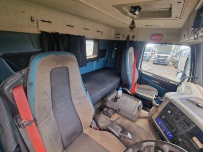 2016 Volvo FM 460 Euro 6 8x4 Tipper - 11
