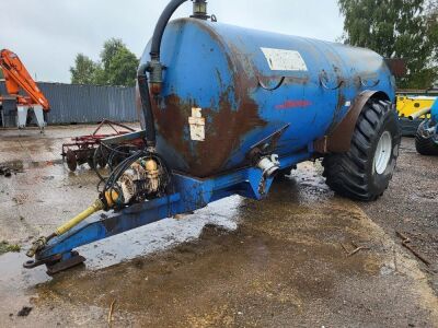 Latham Engineering 2700 Gallon Single Axle Drawbar Vacuum Tanker / Spreader