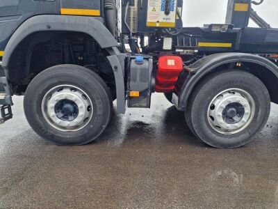 2017 Volvo FMX 8x4 Hook Loader - 5