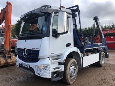 2016 Mercedes Arocs 1824 4x2 Skip Loader