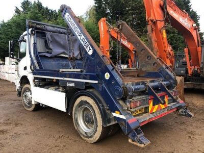 2016 Mercedes Arocs 1824 4x2 Skip Loader - 3