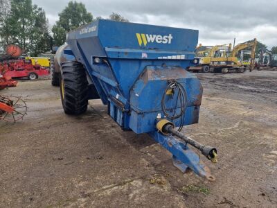 2011 Harry West 2000 Dual Single Axle Spreader