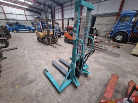 Jungheinrich Hydraulic Pallet Stacker 