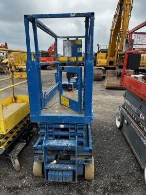 Genie GS-1932 Scissor Lift - 2