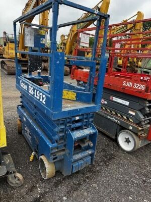 Genie GS-1932 Scissor Lift - 3