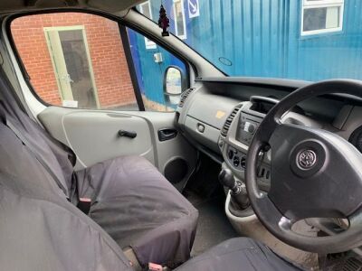 2010 Vauxhall Vivaro CDTI 2010 - 13