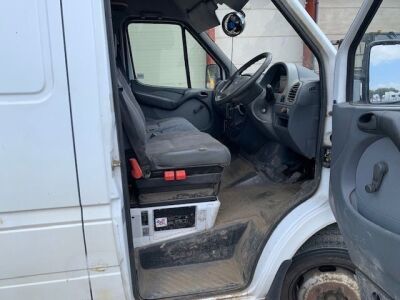 2005 Mercedes 413 CDI Twin Wheel Drive Axle 2004 Panel Van - 14