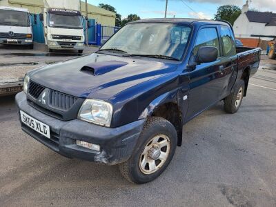 Mitsubishi L200 Single Door Twin Cab 8AB Pickup - 2