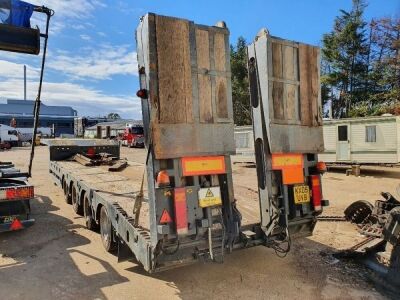 King MTS67 4 Axle Stepframe Low Loader - 42