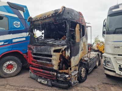 2013 Scania R440 6x2 Rear Lift Tractor Unit