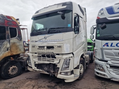 2019 Volvo FH 6x2 Rear Lift Tractor Unit