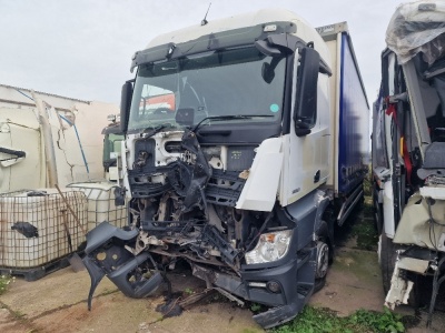 2016 Mercedes Actros 1830 4x2 Curtainside Rigid