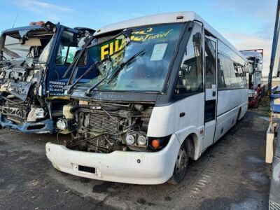 1999 Mercedes 4x2 29 Seat Bus