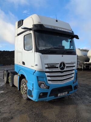 2020 Mercedes Actros Gigaspace 2551 6x2 Midlift Tractor Unit