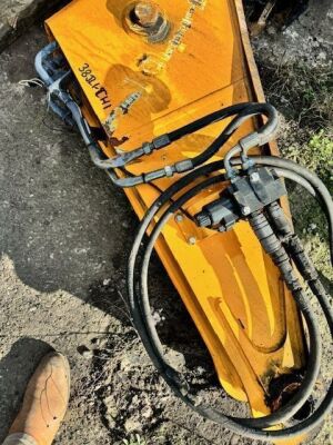 JCB In & Out Boom Sections - 2
