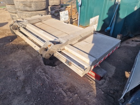 Dhollandia Tail Lift
