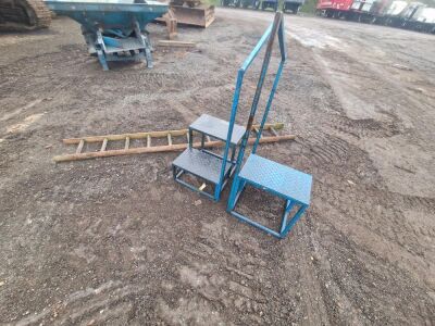 2 x 2 Tread Steel Steps, - 3