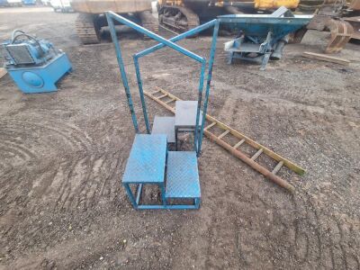 2 x 2 Tread Steel Steps, - 4