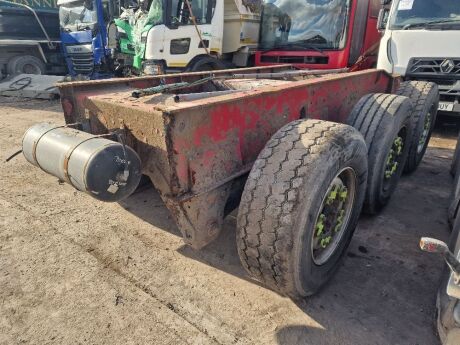 Triaxle Trailer Chassis Section, Mercedes Axles, Disc Brakes
