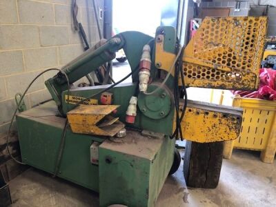 1998 Deltax DTX 402 Portable Shear