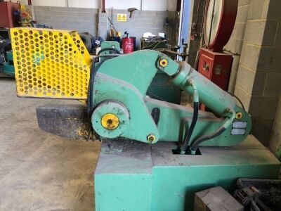 1998 Deltax DTX 402 Portable Shear - 4