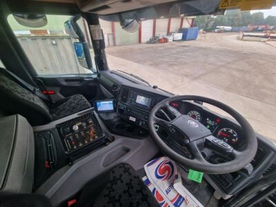 2018 Scania P410 8x4 Hook Loader - 13