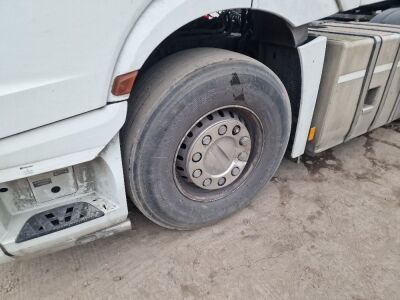 2014 Mercedes Actros 6x2 Tractor Unit - 4