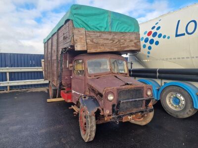 1945 Bedford OY 4x2 Cattle Lorry